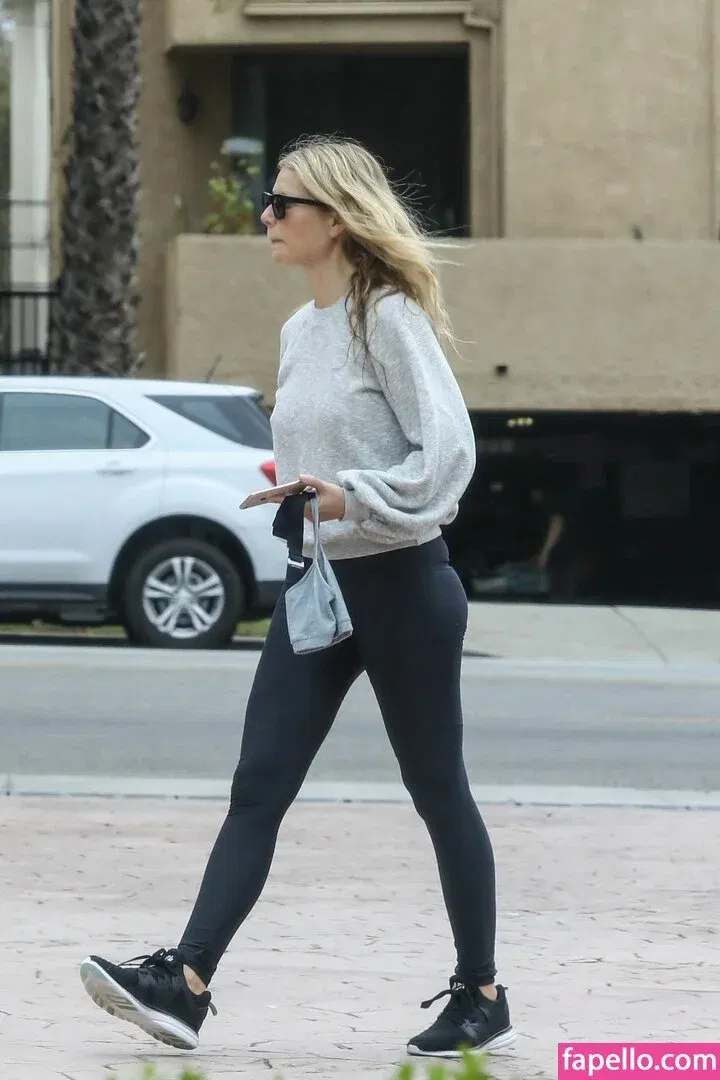 Gwyneth Paltrow / GwynethPaltrow Onlyfans Photo Gallery 
