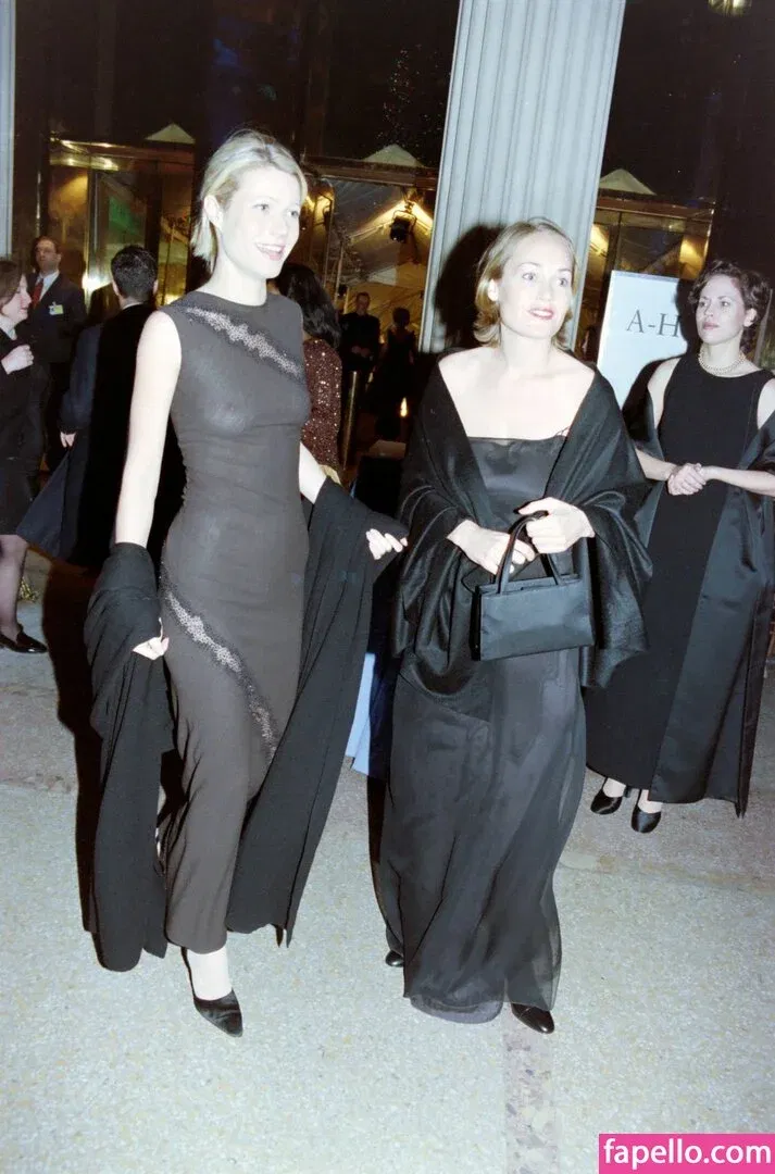 Gwyneth Paltrow / GwynethPaltrow Onlyfans Photo Gallery 