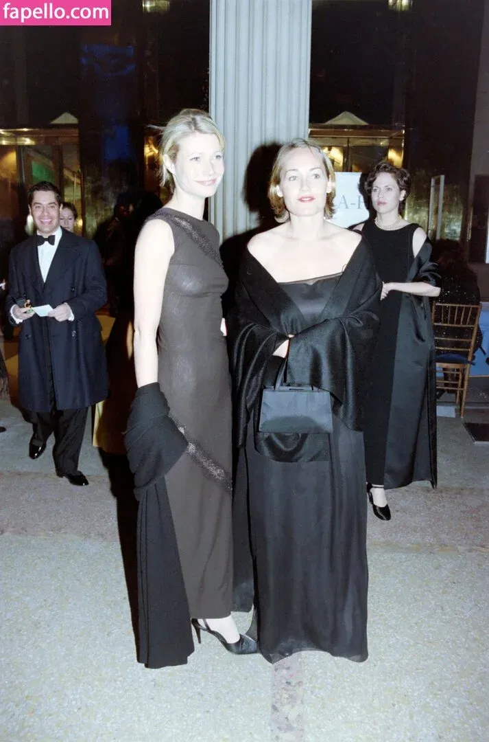 Gwyneth Paltrow / GwynethPaltrow Onlyfans Photo Gallery 