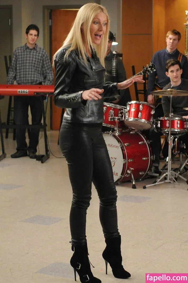 Gwyneth Paltrow / GwynethPaltrow Onlyfans Photo Gallery 