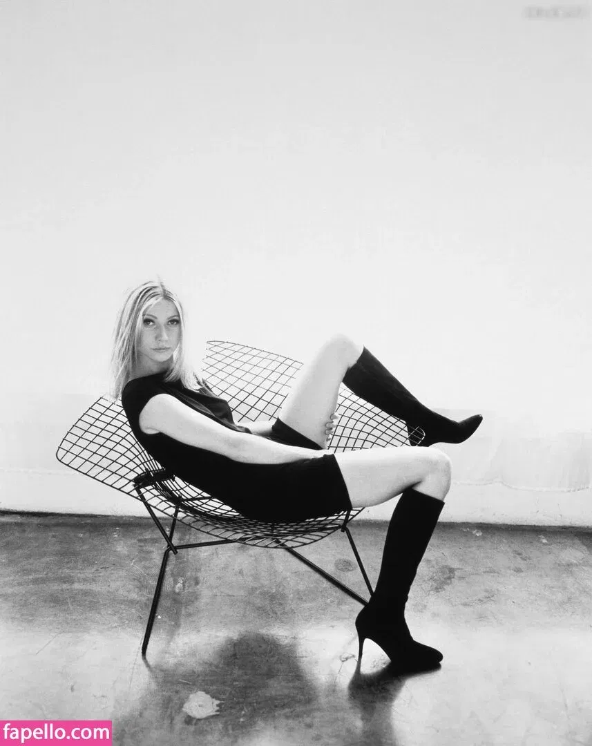 Gwyneth Paltrow / GwynethPaltrow Onlyfans Photo Gallery 