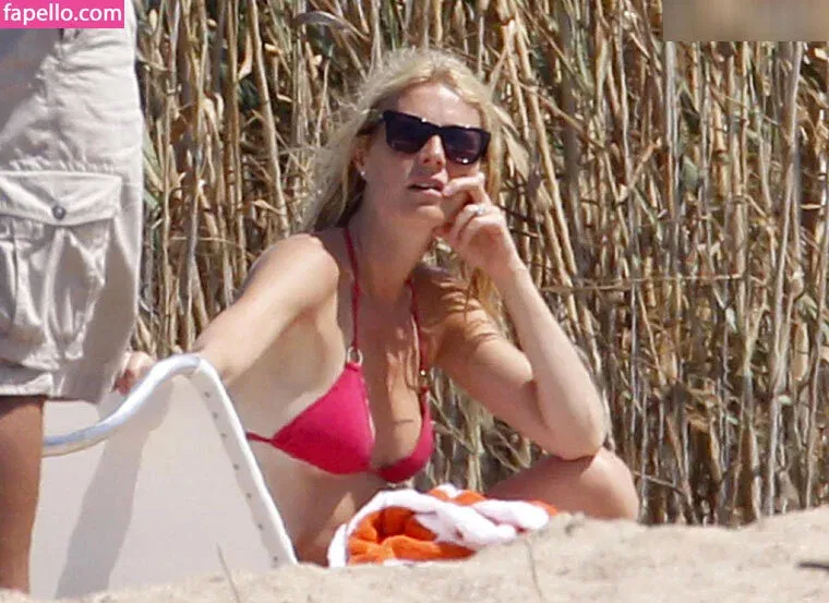 Gwyneth Paltrow / GwynethPaltrow Onlyfans Photo Gallery 