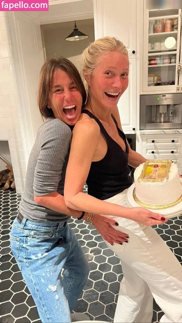 Gwyneth Paltrow / GwynethPaltrow Onlyfans Photo Gallery 