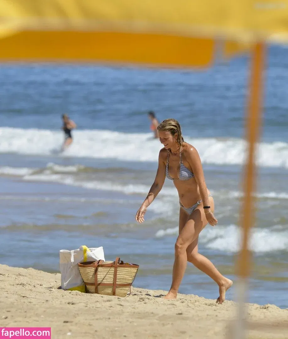 Gwyneth Paltrow / GwynethPaltrow Onlyfans Photo Gallery 