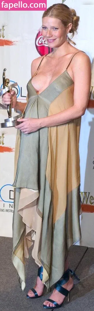 Gwyneth Paltrow / GwynethPaltrow Onlyfans Photo Gallery 