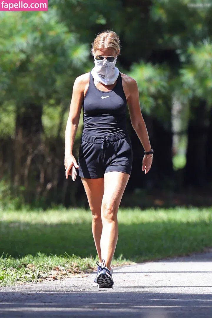 Gwyneth Paltrow / GwynethPaltrow Onlyfans Photo Gallery 
