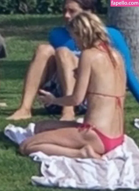 Gwyneth Paltrow / GwynethPaltrow Onlyfans Photo Gallery 