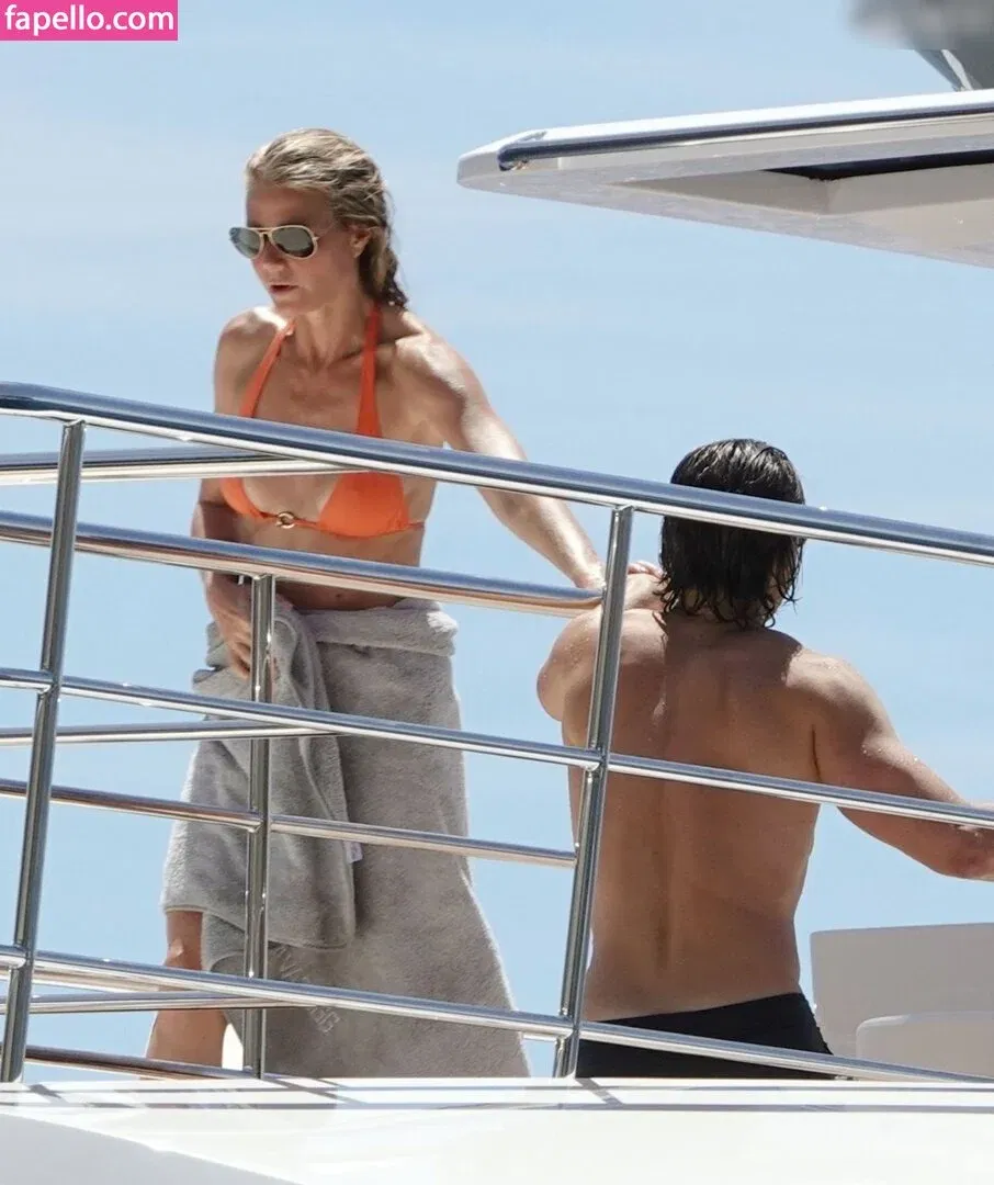 Gwyneth Paltrow / GwynethPaltrow Onlyfans Photo Gallery 