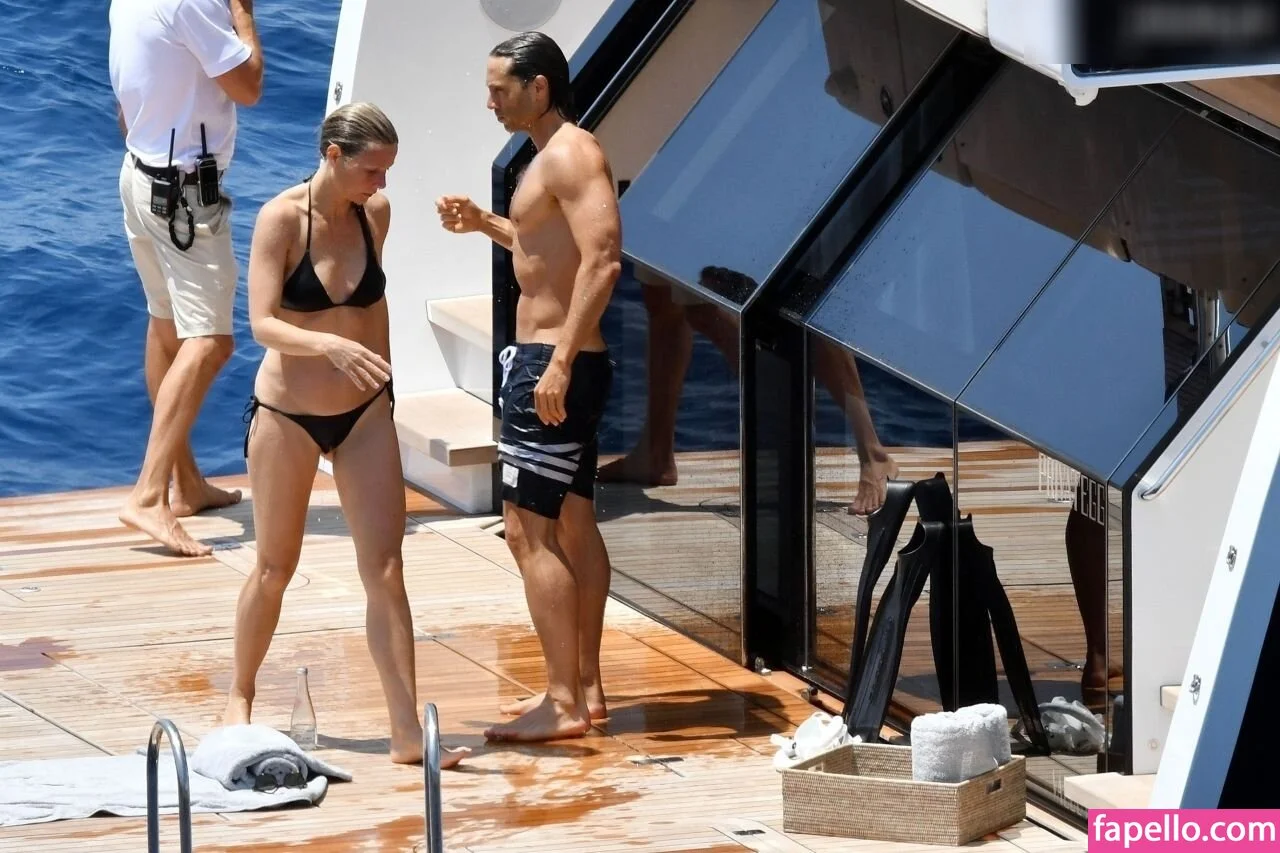 Gwyneth Paltrow / GwynethPaltrow Onlyfans Photo Gallery 