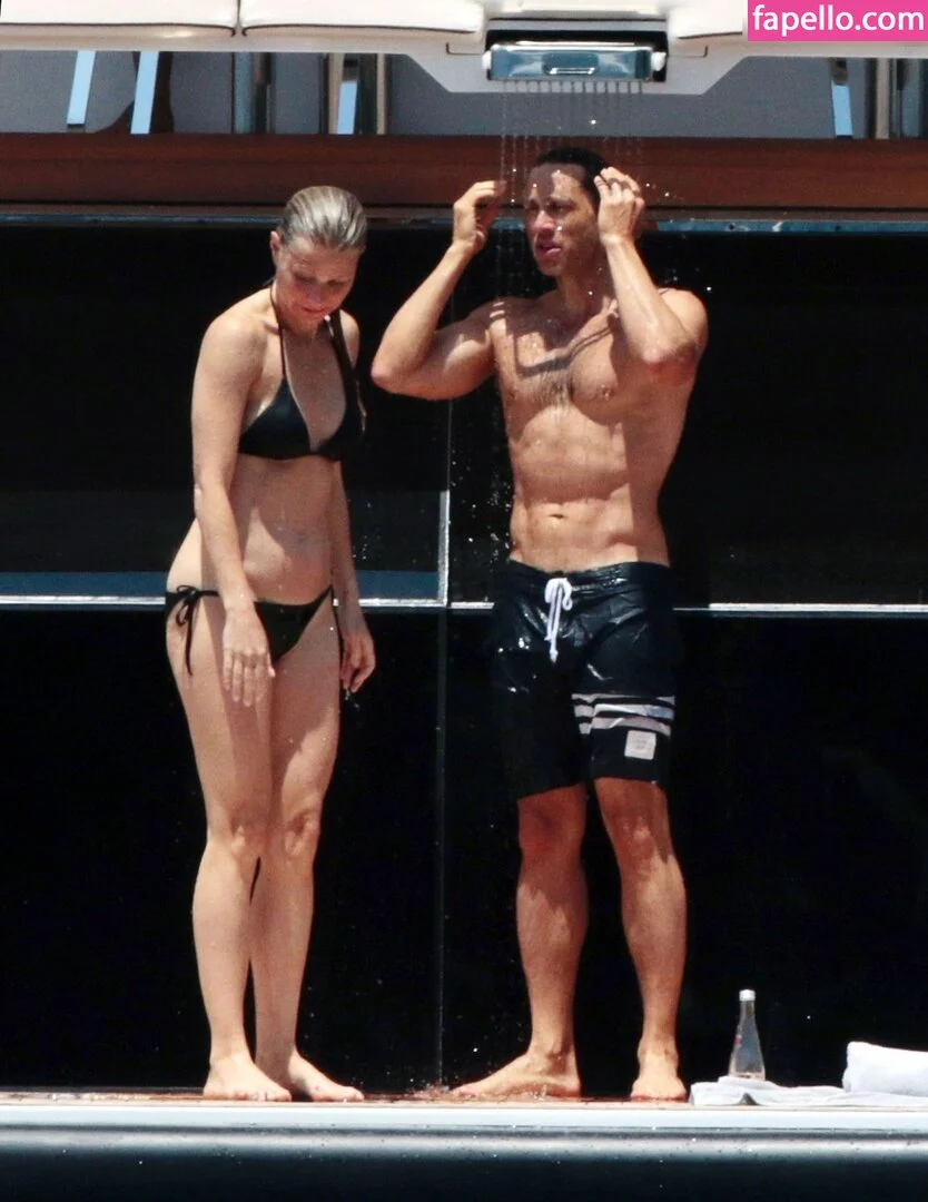 Gwyneth Paltrow / GwynethPaltrow Onlyfans Photo Gallery 