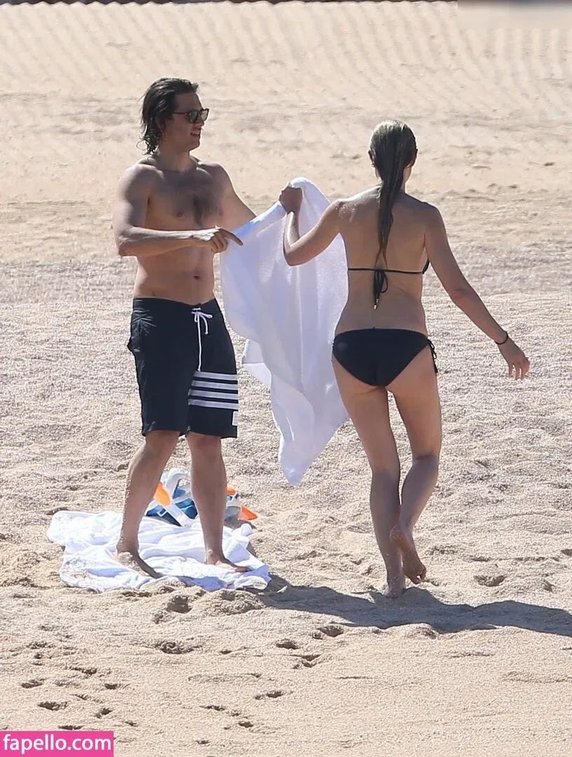 Gwyneth Paltrow / GwynethPaltrow Onlyfans Photo Gallery 