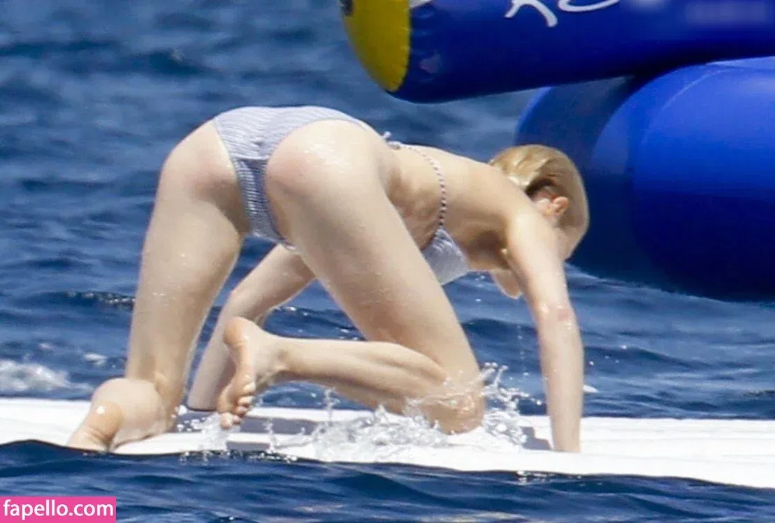 Gwyneth Paltrow / GwynethPaltrow Onlyfans Photo Gallery 