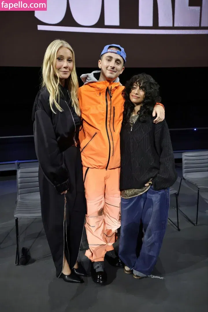 Gwyneth Paltrow / GwynethPaltrow Onlyfans Photo Gallery 