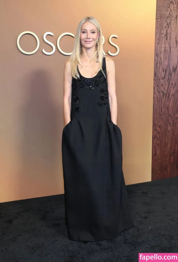 Gwyneth Paltrow / GwynethPaltrow Onlyfans Photo Gallery 
