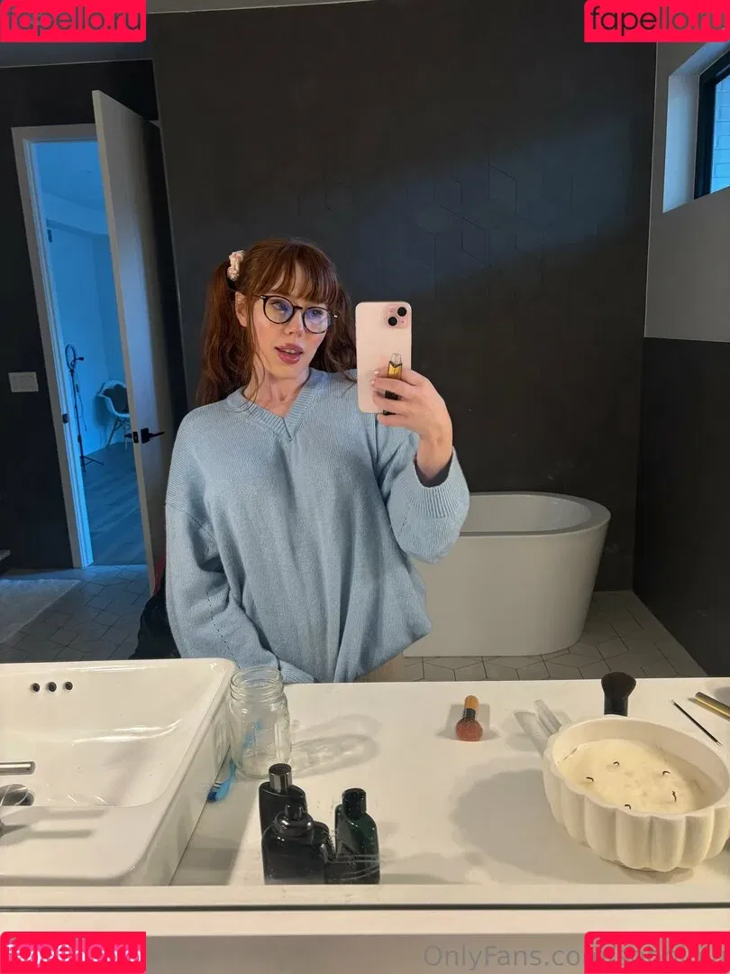 sofiablux / sophiblu Onlyfans Photo Gallery 