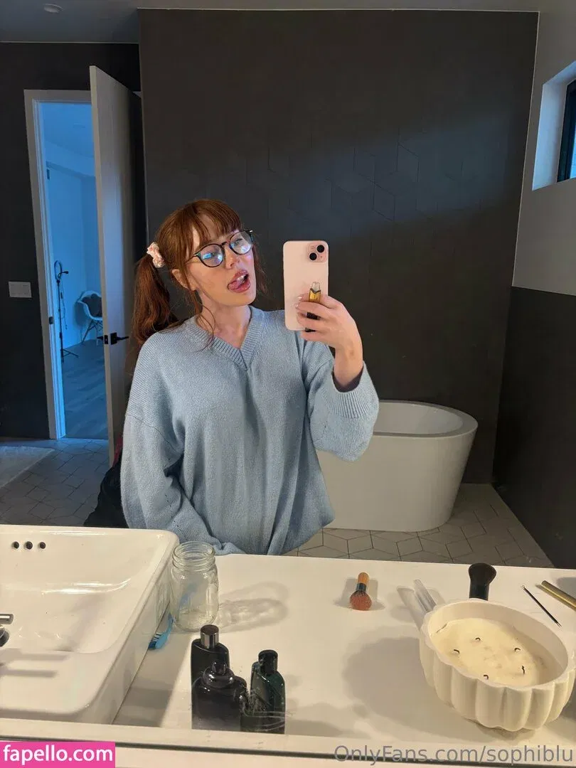 sofiablux / sophiblu Onlyfans Photo Gallery 