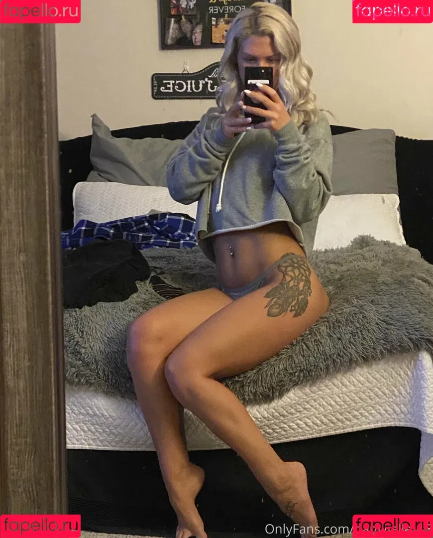 daniiiielle_13 Onlyfans Photo Gallery 