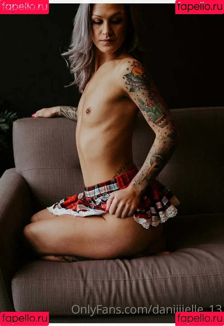 daniiiielle_13 Onlyfans Photo Gallery 