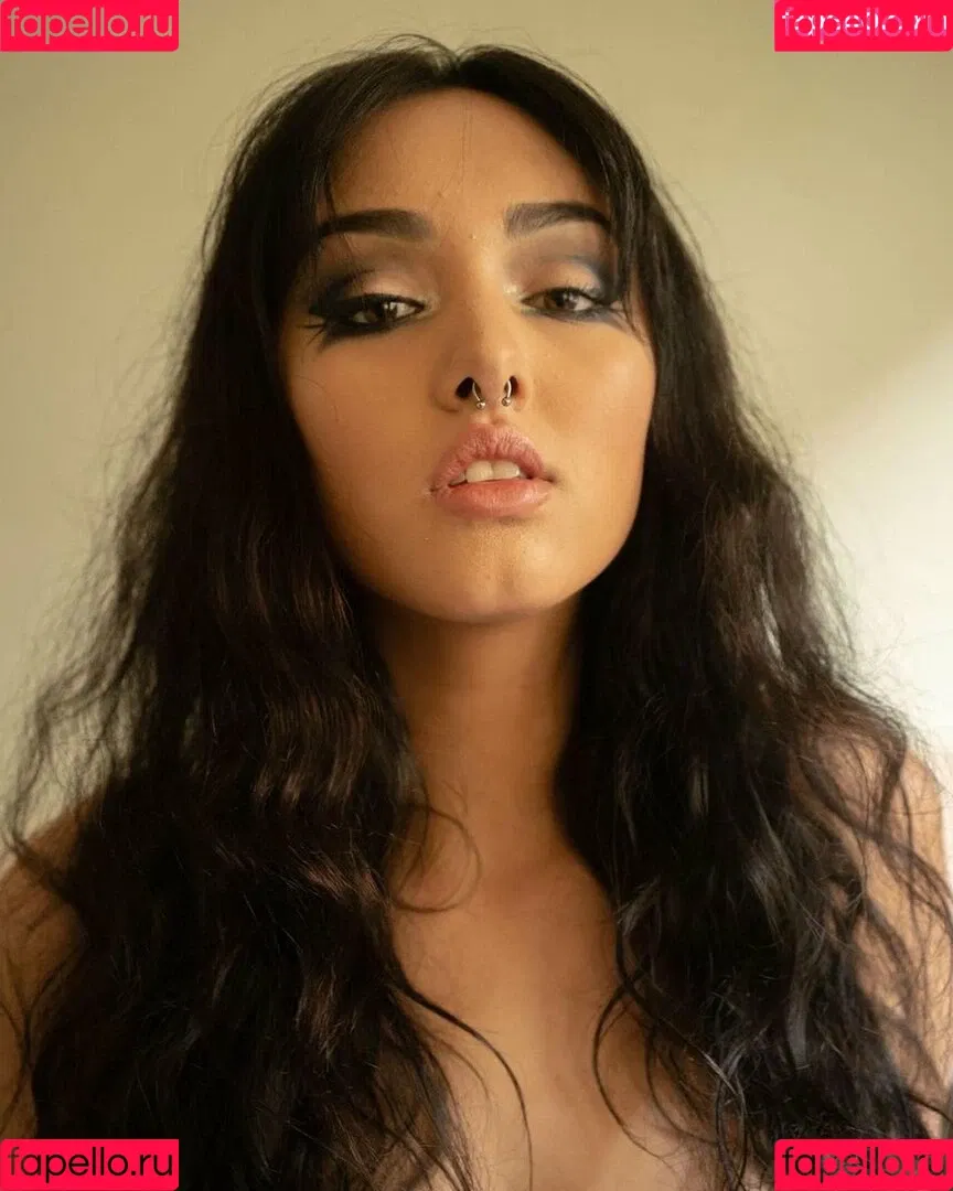 Akasha Collins / Arivalilith Onlyfans Photo Gallery 