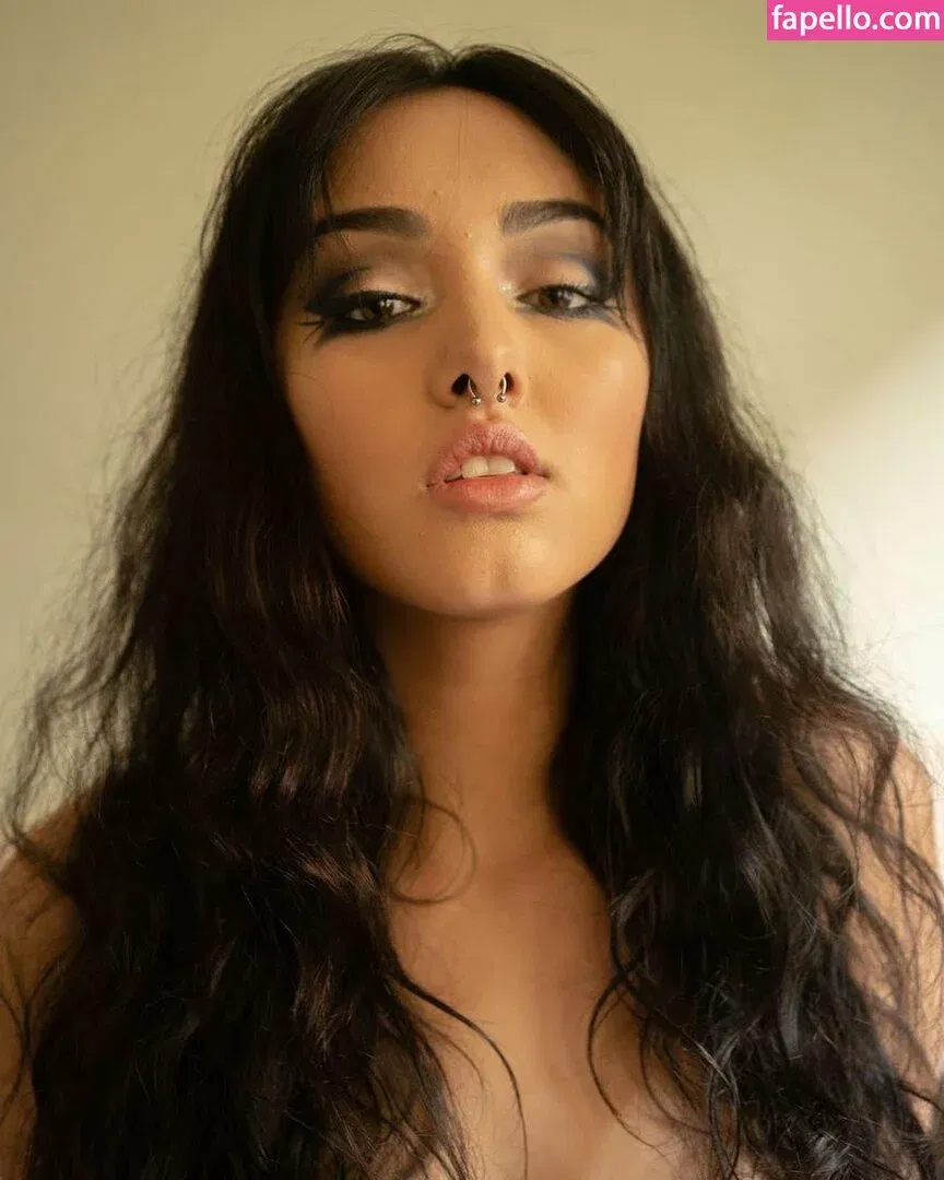 Akasha Collins / Arivalilith Onlyfans Photo Gallery 