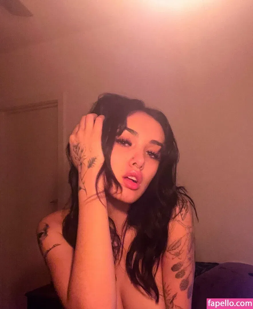 Akasha Collins / Arivalilith Onlyfans Photo Gallery 