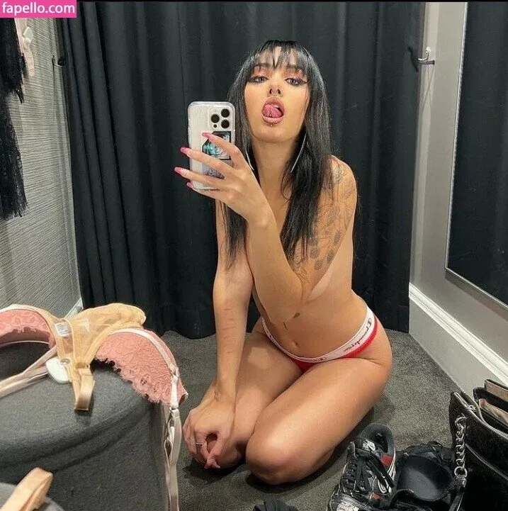 Akasha Collins / Arivalilith Onlyfans Photo Gallery 