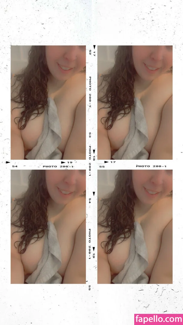 foxynicole95 / foxynicole_ Onlyfans Photo Gallery 