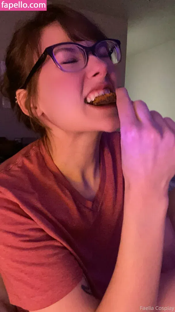 faeliafire / justfaelia Onlyfans Photo Gallery 