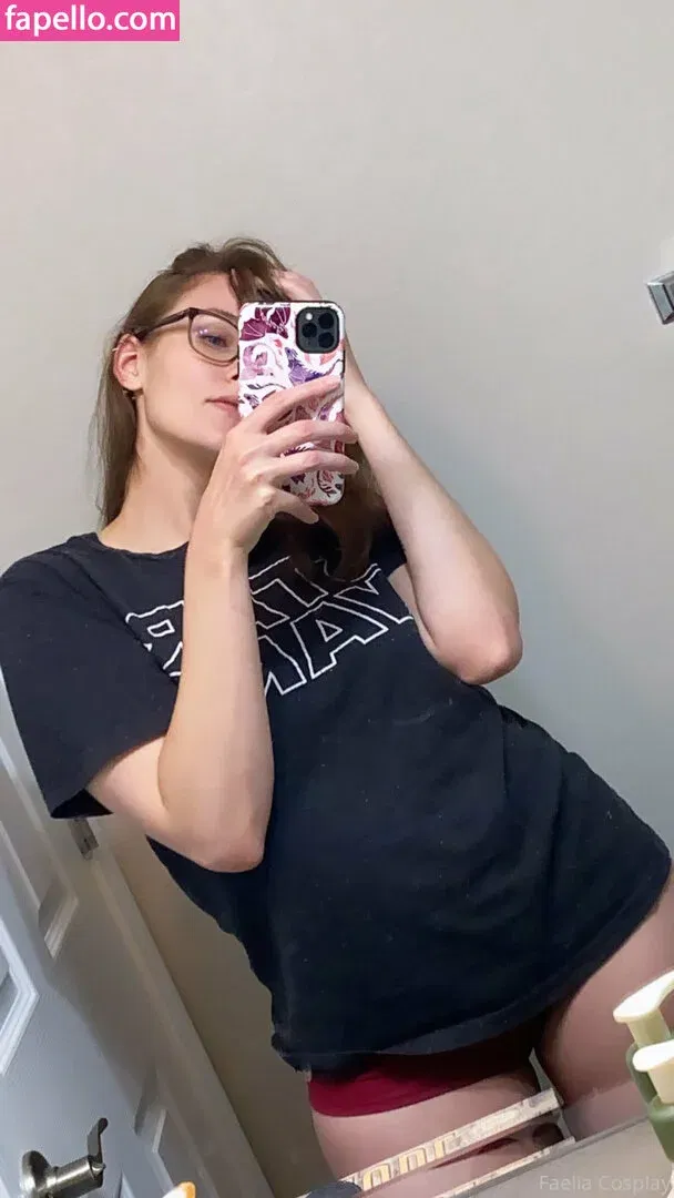 faeliafire / justfaelia Onlyfans Photo Gallery 