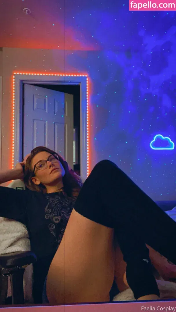 faeliafire / justfaelia Onlyfans Photo Gallery 