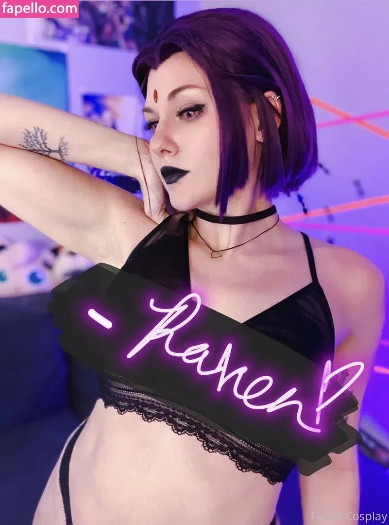 faeliafire / justfaelia Onlyfans Photo Gallery 