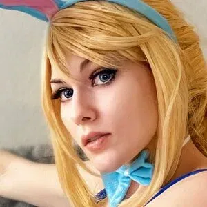 faeliafire / justfaelia Onlyfans Photo Gallery 