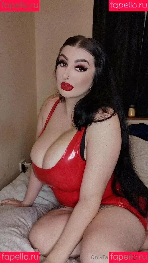 busty_beauty_girls / bustyaltgirl Onlyfans Photo Gallery 