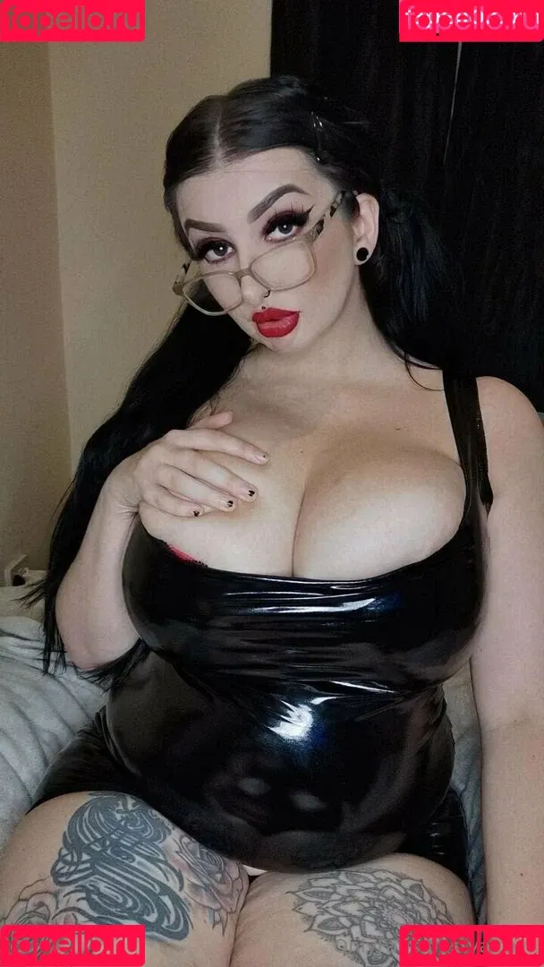 busty_beauty_girls / bustyaltgirl Onlyfans Photo Gallery 