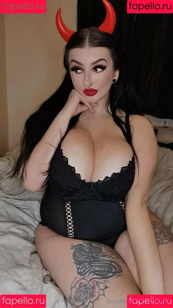 busty_beauty_girls / bustyaltgirl Onlyfans Photo Gallery 