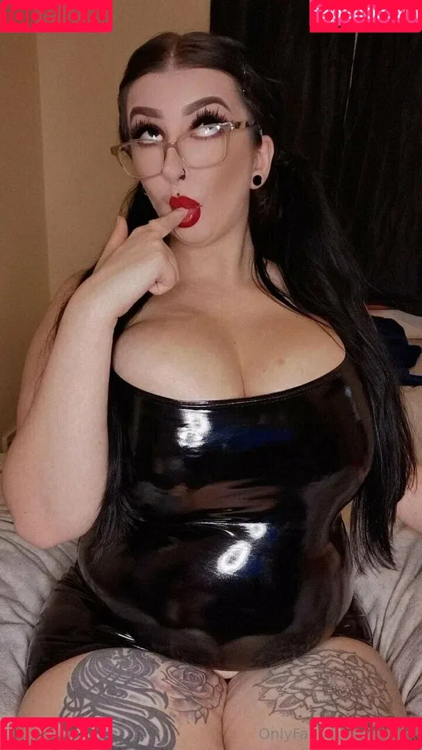 busty_beauty_girls / bustyaltgirl Onlyfans Photo Gallery 