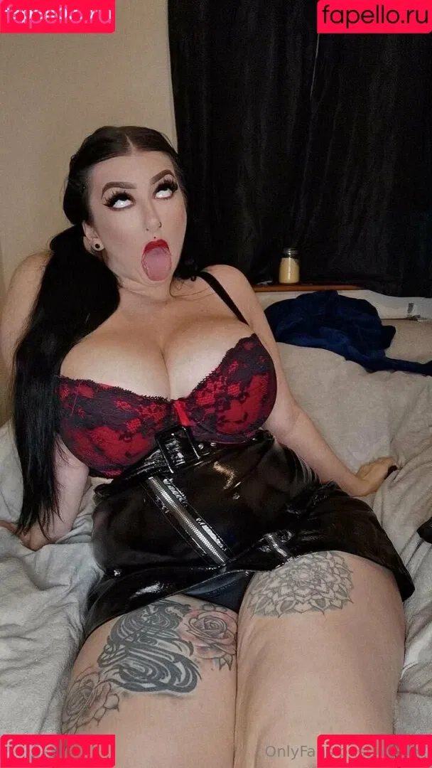 busty_beauty_girls / bustyaltgirl Onlyfans Photo Gallery 