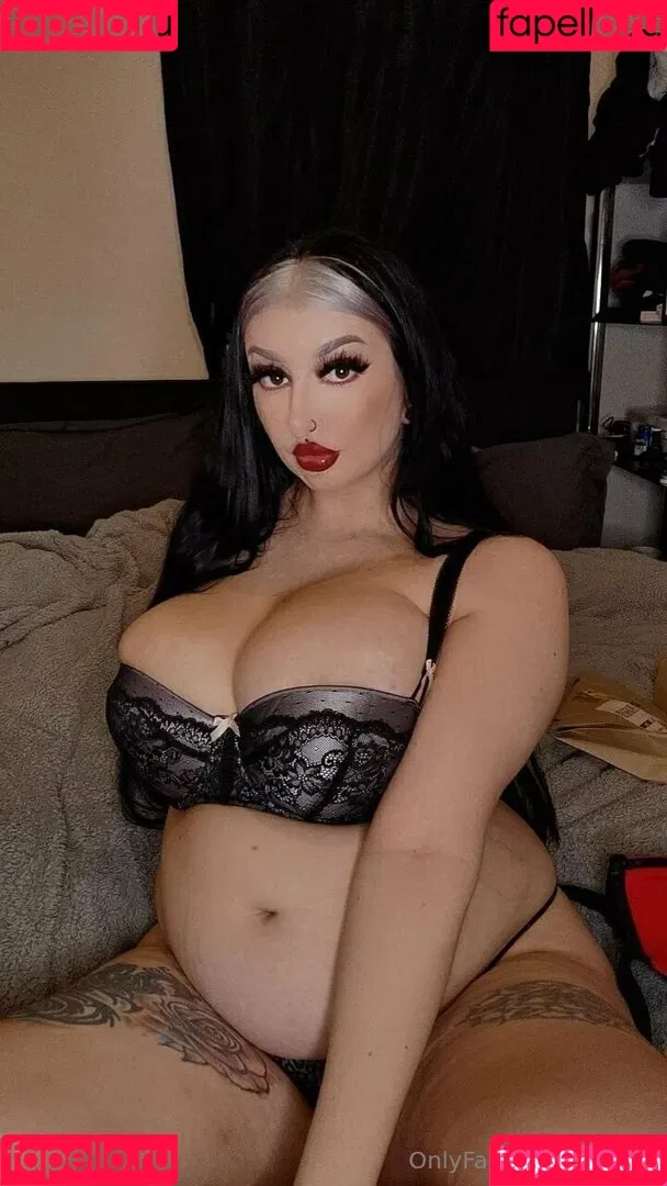 busty_beauty_girls / bustyaltgirl Onlyfans Photo Gallery 