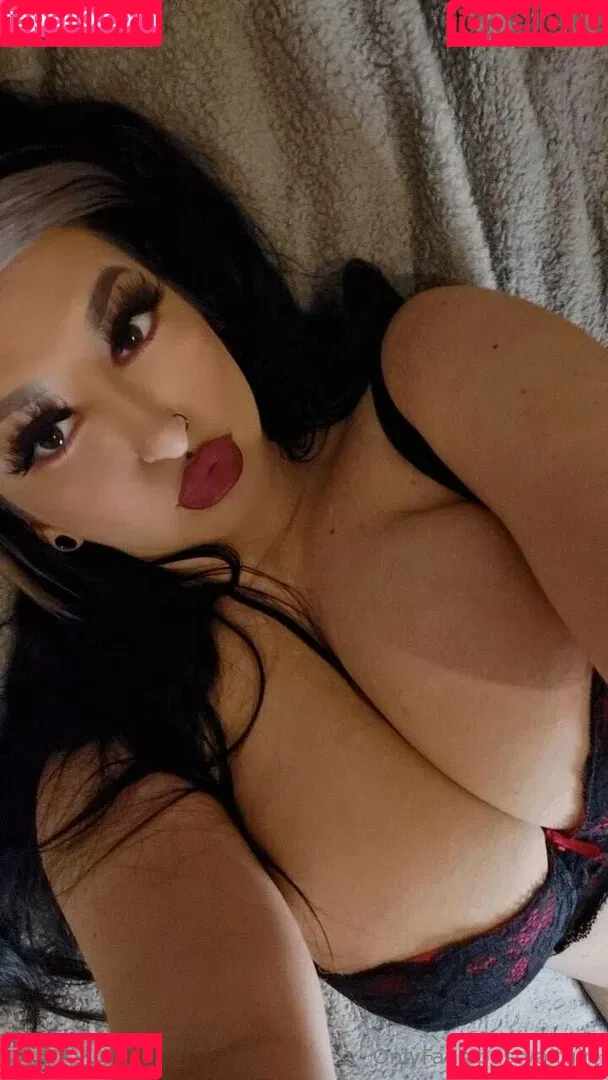 busty_beauty_girls / bustyaltgirl Onlyfans Photo Gallery 