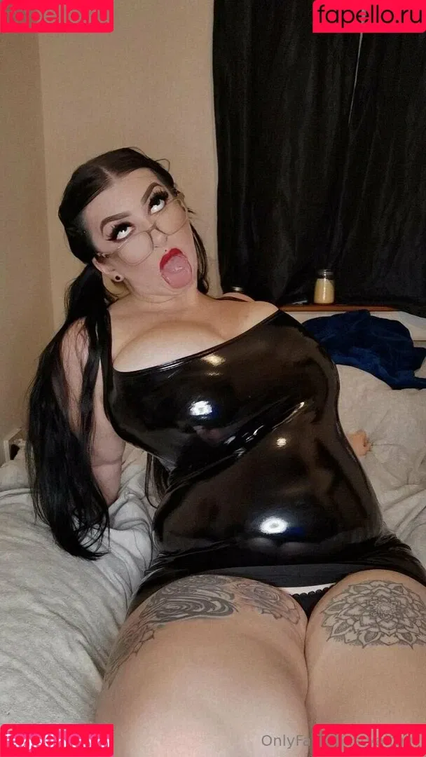 busty_beauty_girls / bustyaltgirl Onlyfans Photo Gallery 