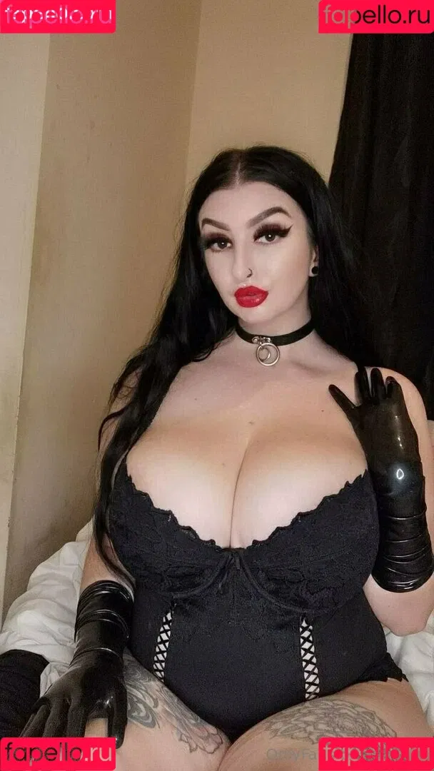 busty_beauty_girls / bustyaltgirl Onlyfans Photo Gallery 