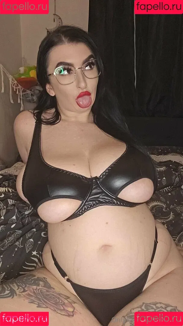 busty_beauty_girls / bustyaltgirl Onlyfans Photo Gallery 