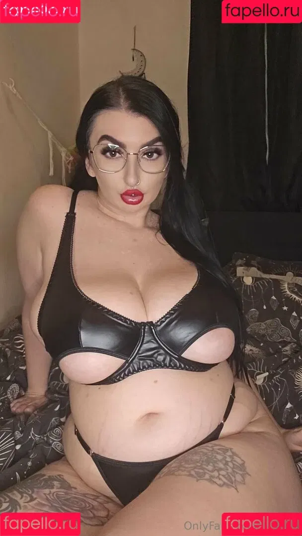 busty_beauty_girls / bustyaltgirl Onlyfans Photo Gallery 