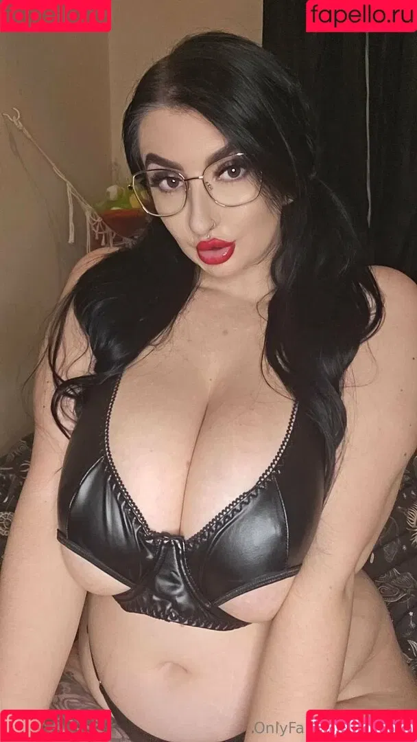 busty_beauty_girls / bustyaltgirl Onlyfans Photo Gallery 
