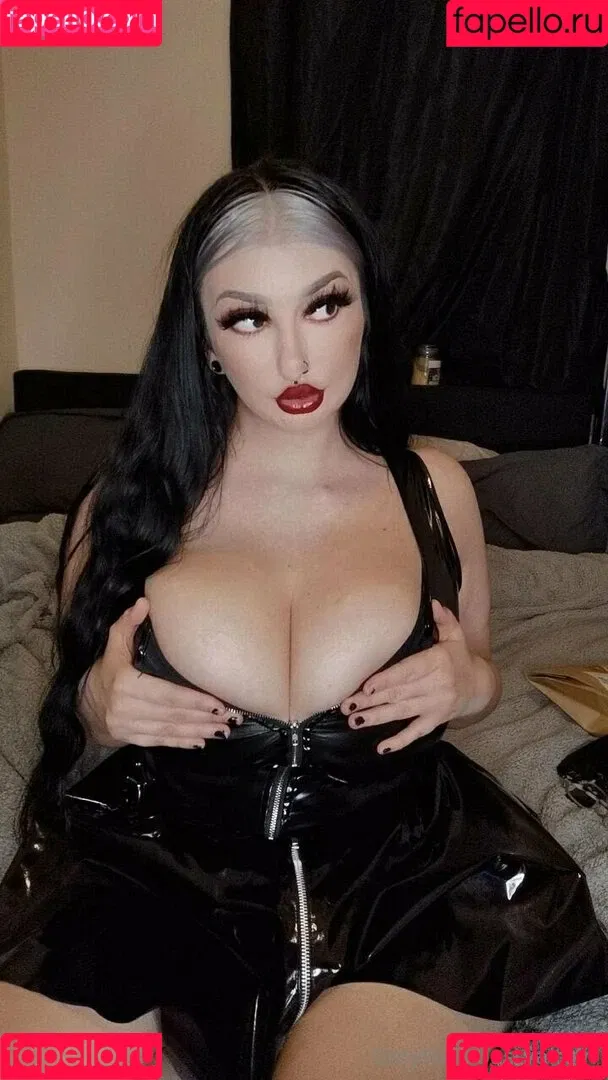 busty_beauty_girls / bustyaltgirl Onlyfans Photo Gallery 