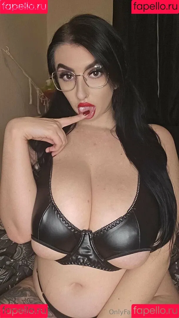 busty_beauty_girls / bustyaltgirl Onlyfans Photo Gallery 
