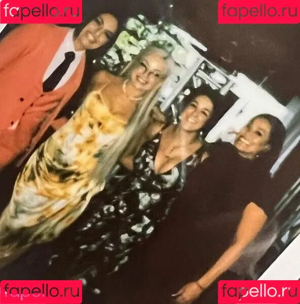 Bayley / Pamela Rose Martinez / bayley.r / https: / itsmebayley Onlyfans Photo Gallery 