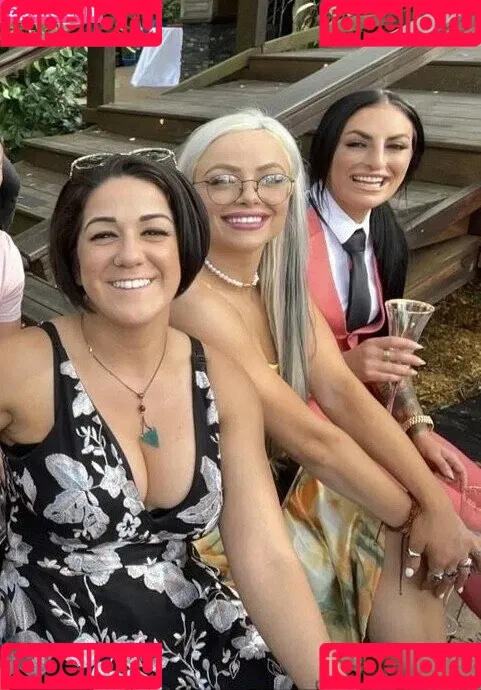 Bayley / Pamela Rose Martinez / bayley.r / https: / itsmebayley Onlyfans Photo Gallery 