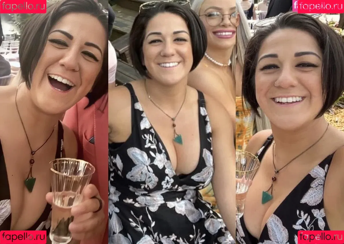 Bayley / Pamela Rose Martinez / bayley.r / https: / itsmebayley Onlyfans Photo Gallery 