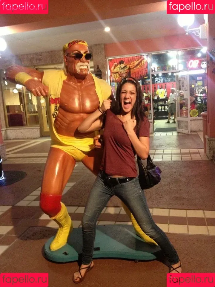 Bayley / Pamela Rose Martinez / bayley.r / https: / itsmebayley Onlyfans Photo Gallery 